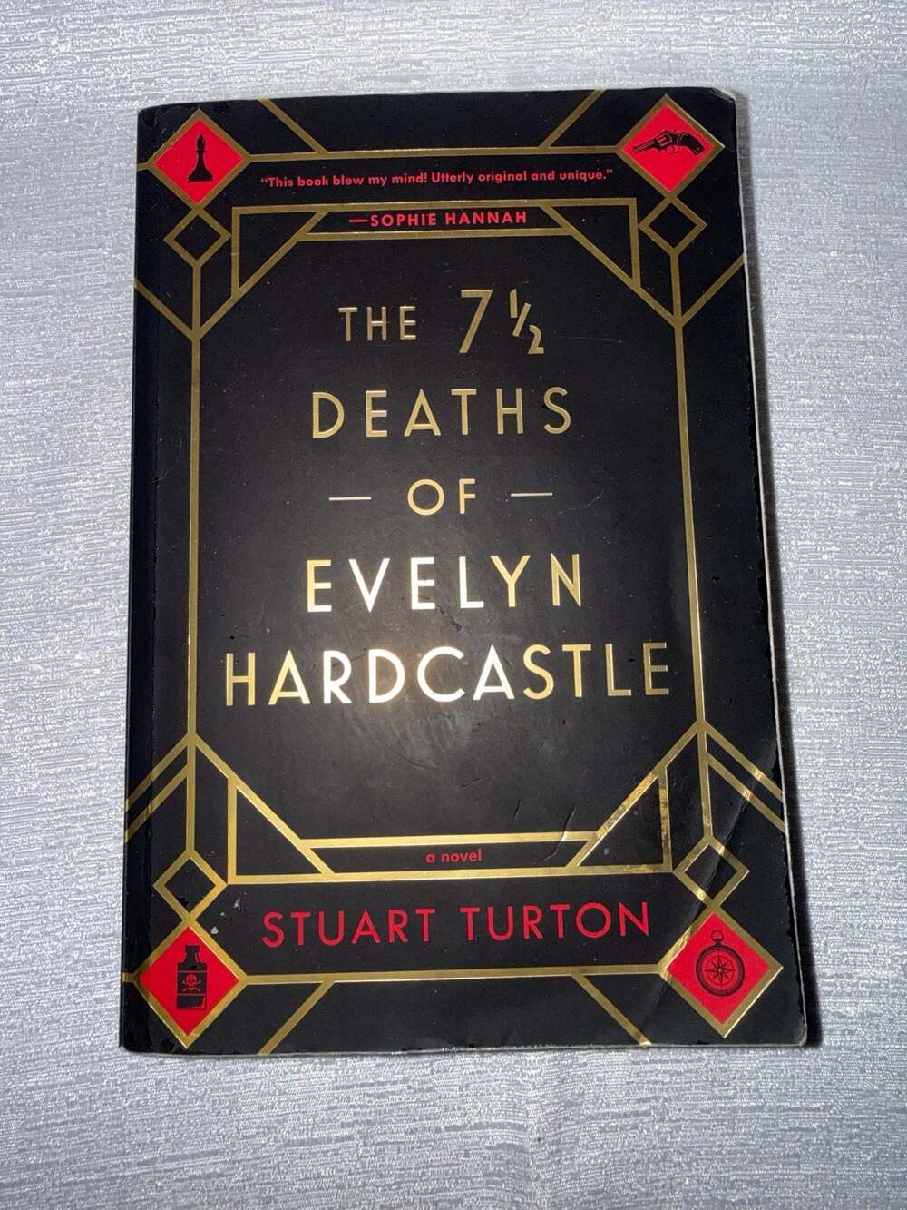 The 7 ½ Deaths of Evelyn Hardcastle by Stuart Turton (Trade Paperback)